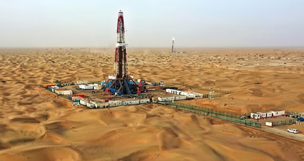 Taklamakan Çölü'nde 8 Bin Metre Derinlikten Petrol ve Doğal Gaz Üretimi Rekor Kırdı