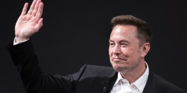 Elon Musk SpaceX ve Tesla Birleşmesi İçin Komiteler Kurulduğunu Duyurdu